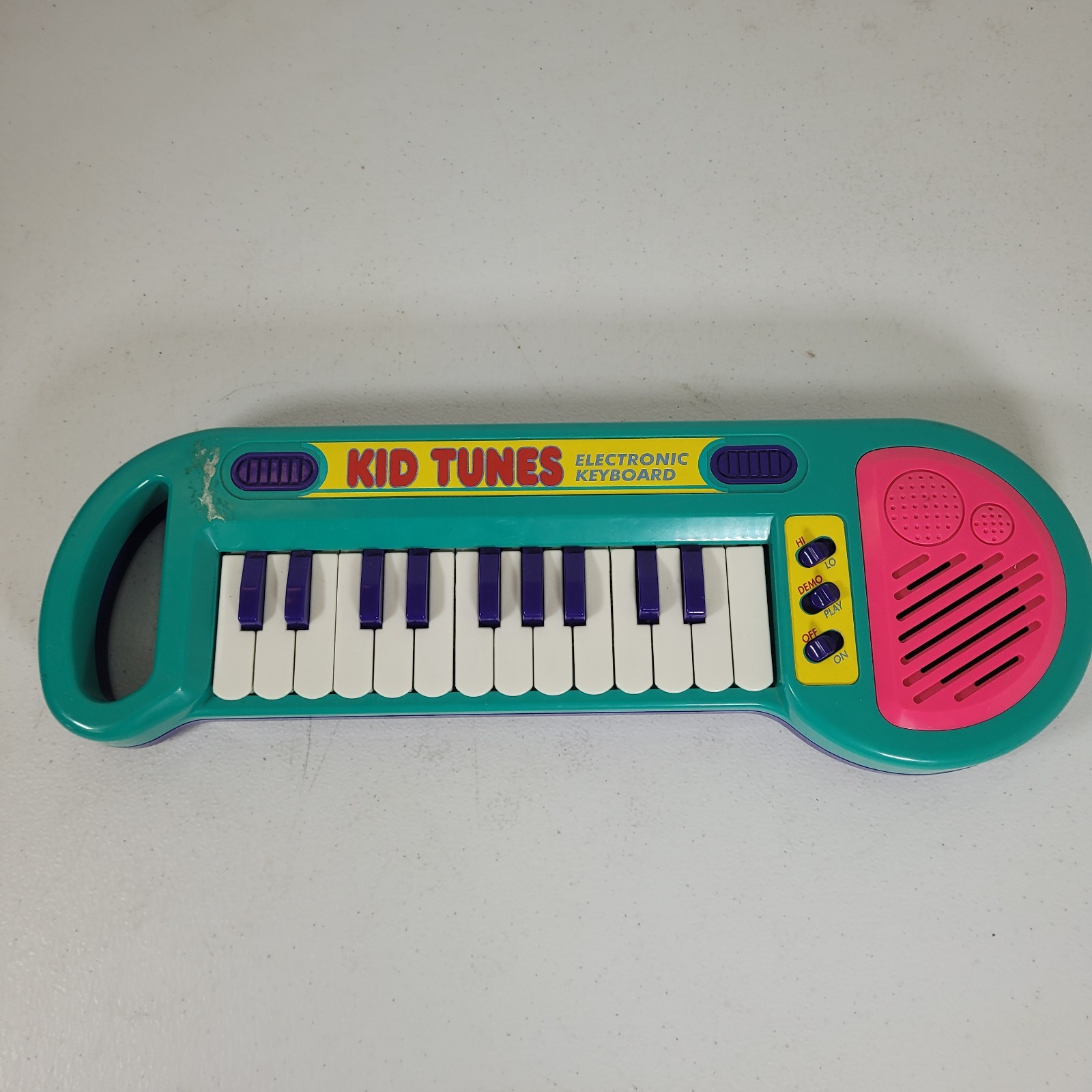 Kid Tunes Keyboard 80s 90s QC Pass Retro Colors Music Instrument Piano
