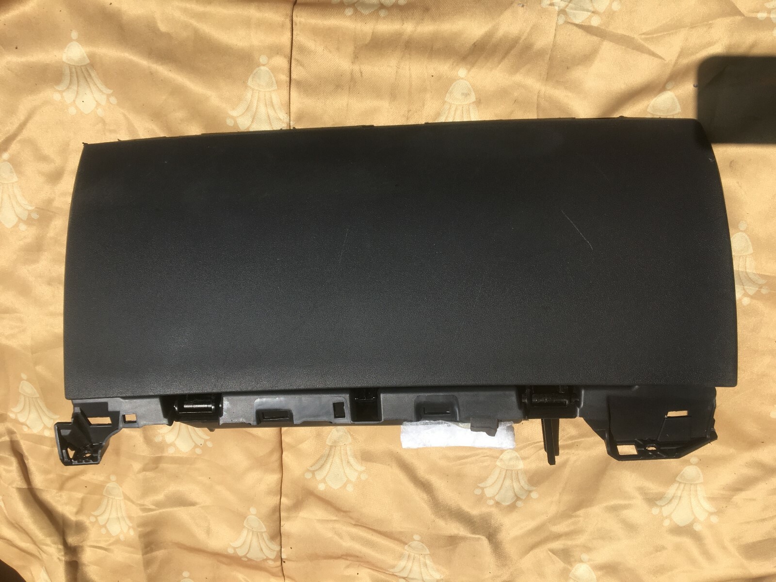 TESLA MODEL 3 DASHBOARD GLOVE BOX COMPARTMENT BLACK 2017-2019 1083340-00-F