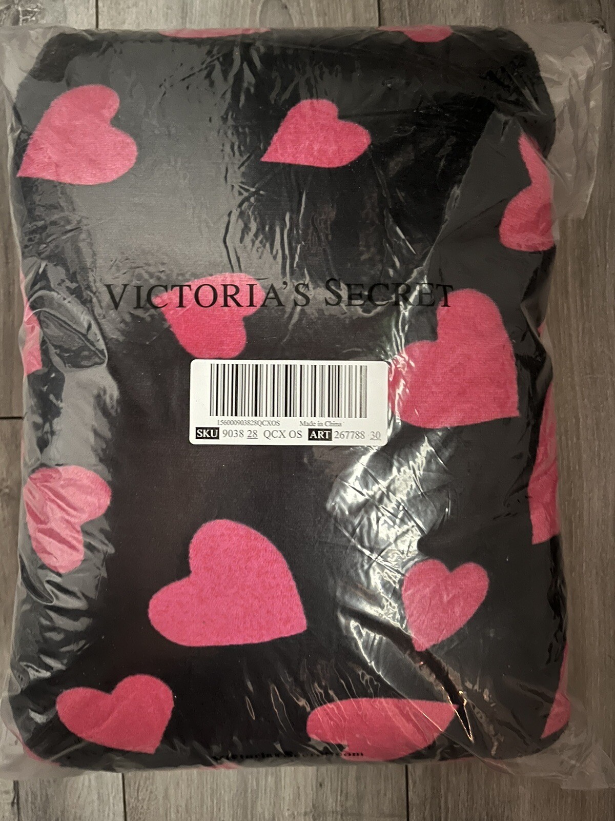 Victoria’s Secret Valentine’s Day V-day Blanket Hearts Cozy Black Sherpa Throw