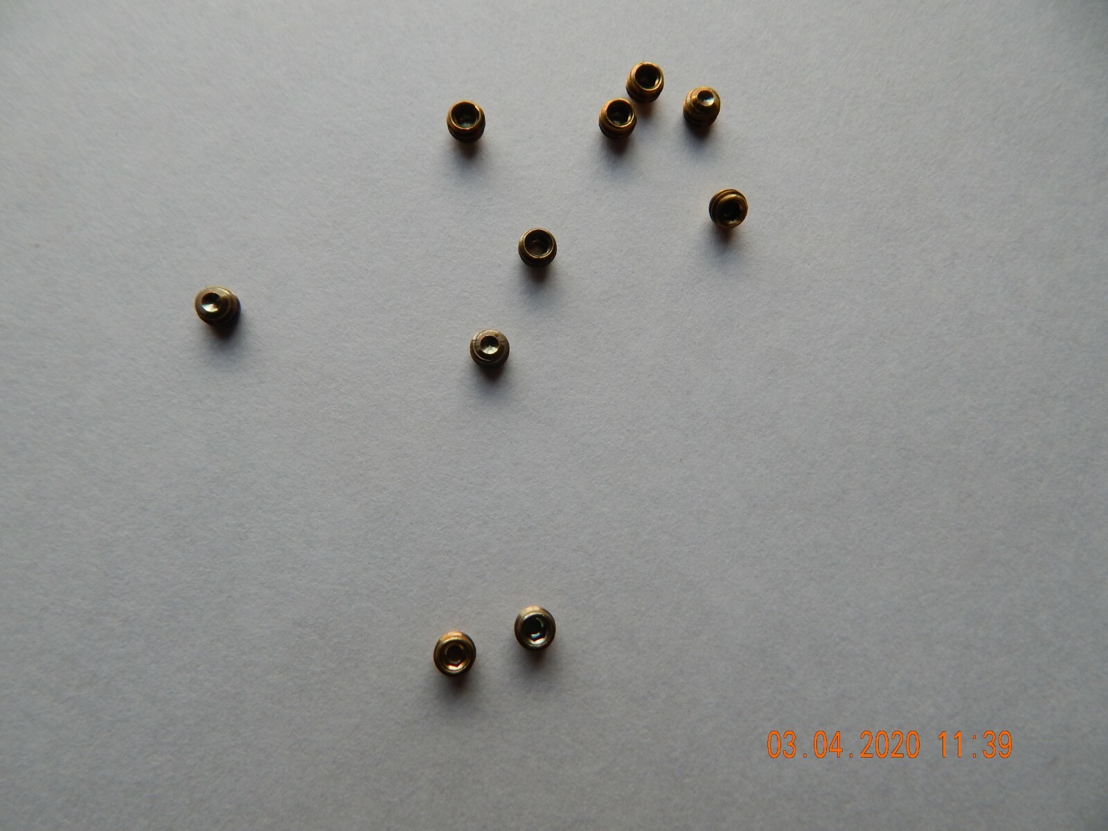 BRASS SOCKET SET SCREWS 8/32 x 1/8"  CUP POINT 10 PCS. NEW