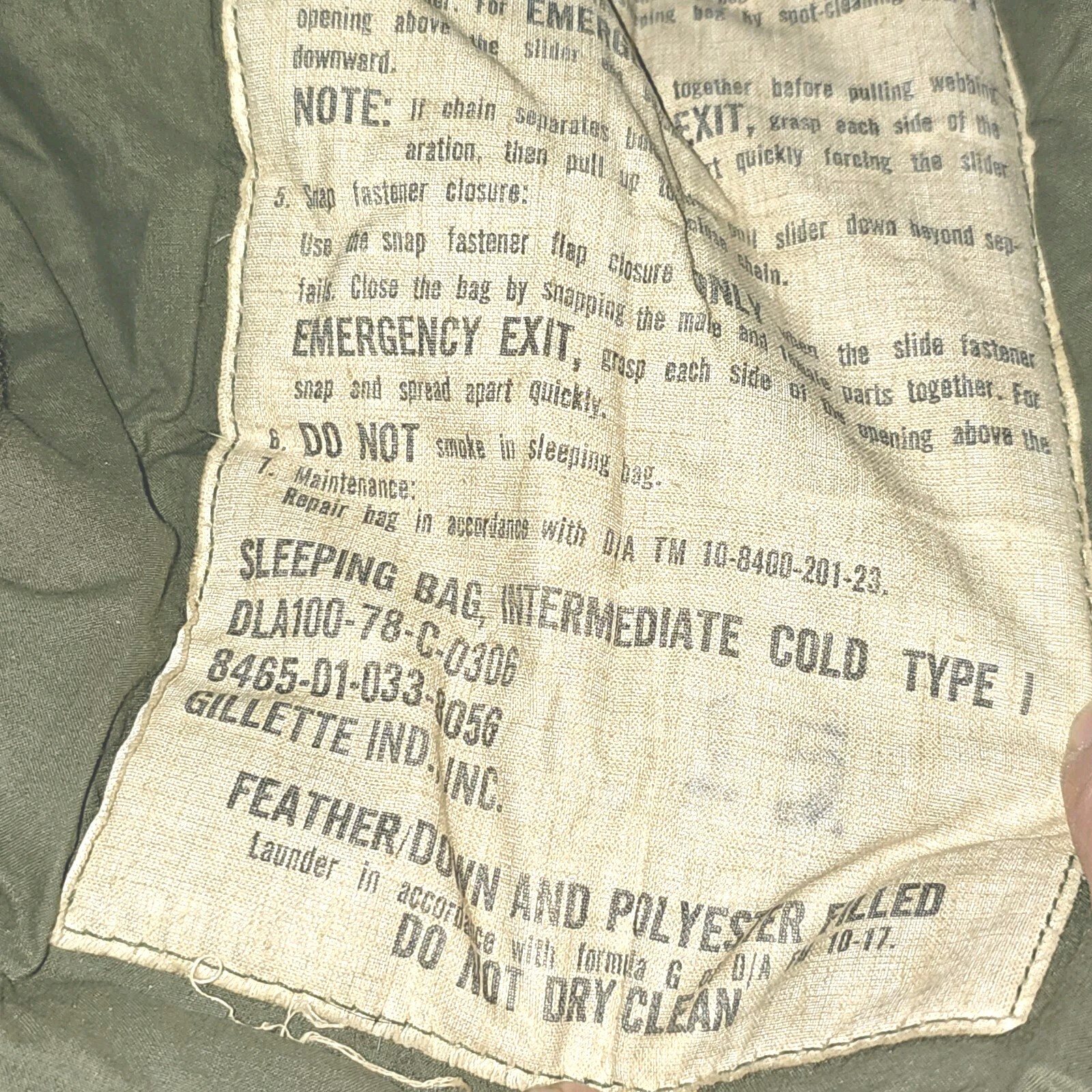 Vintage USGI Intermediate Cold Sleeping Bag - NSN: 8465-01-049-0888