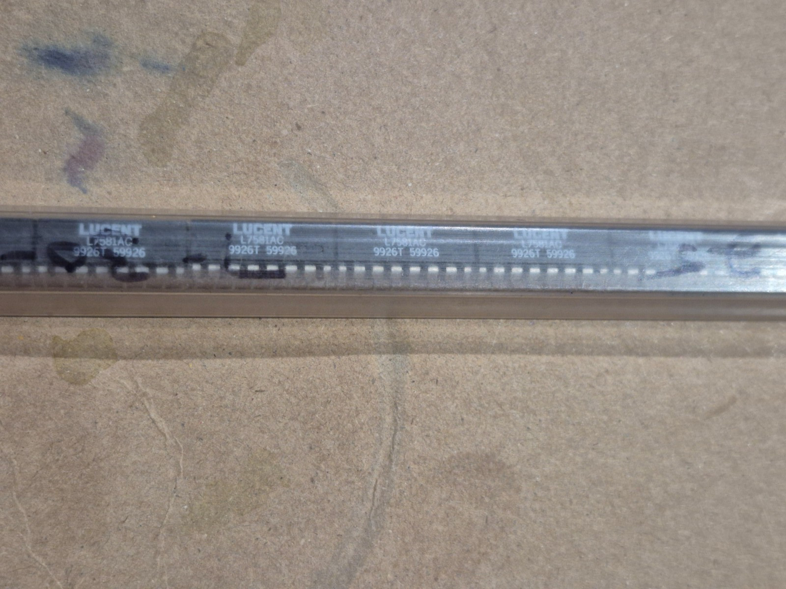 Qty 1 piece Lucent-L7581AC 16-DIP