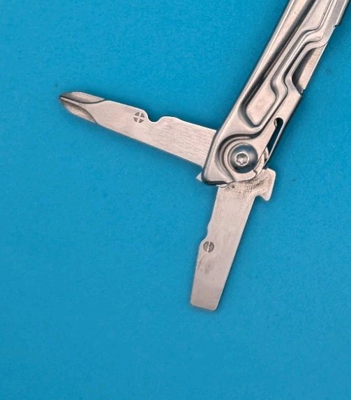 Leatherman Rev 3.8" Multi-Tool, Stainless! *CONTROL SOUTHERN*