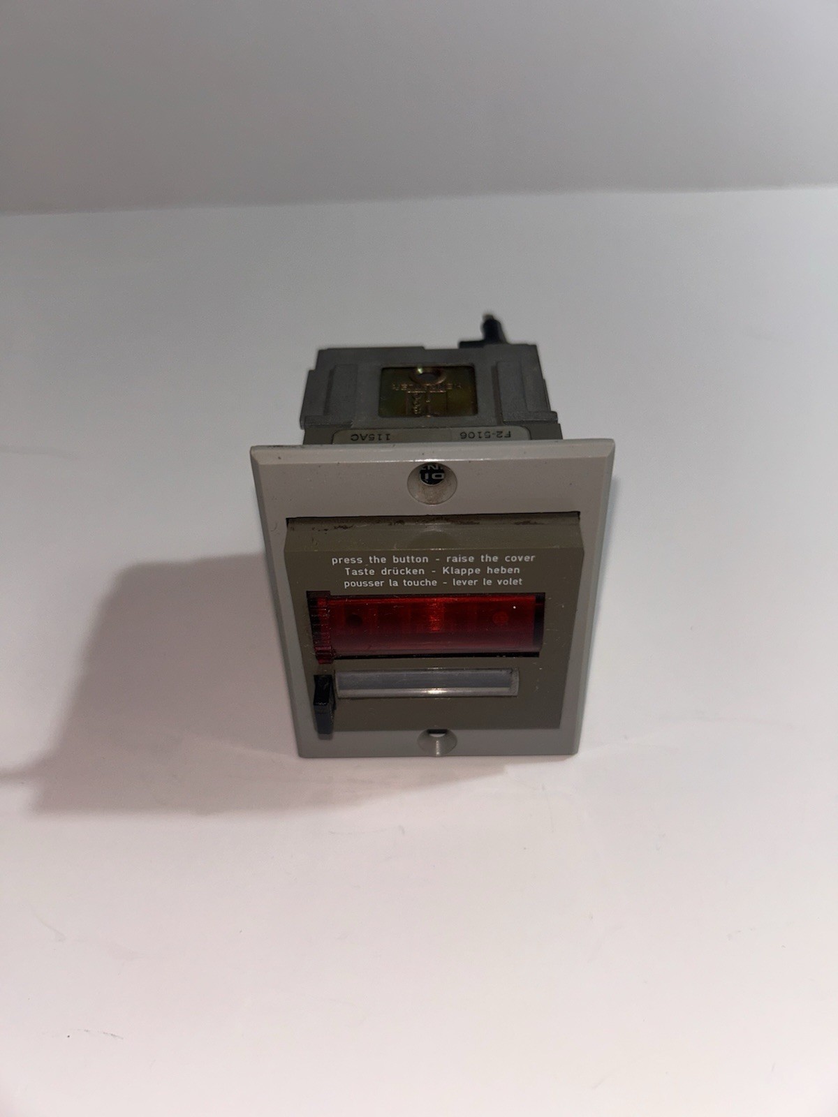 Redington F2-5106 counter, 115VAC, 3.8W