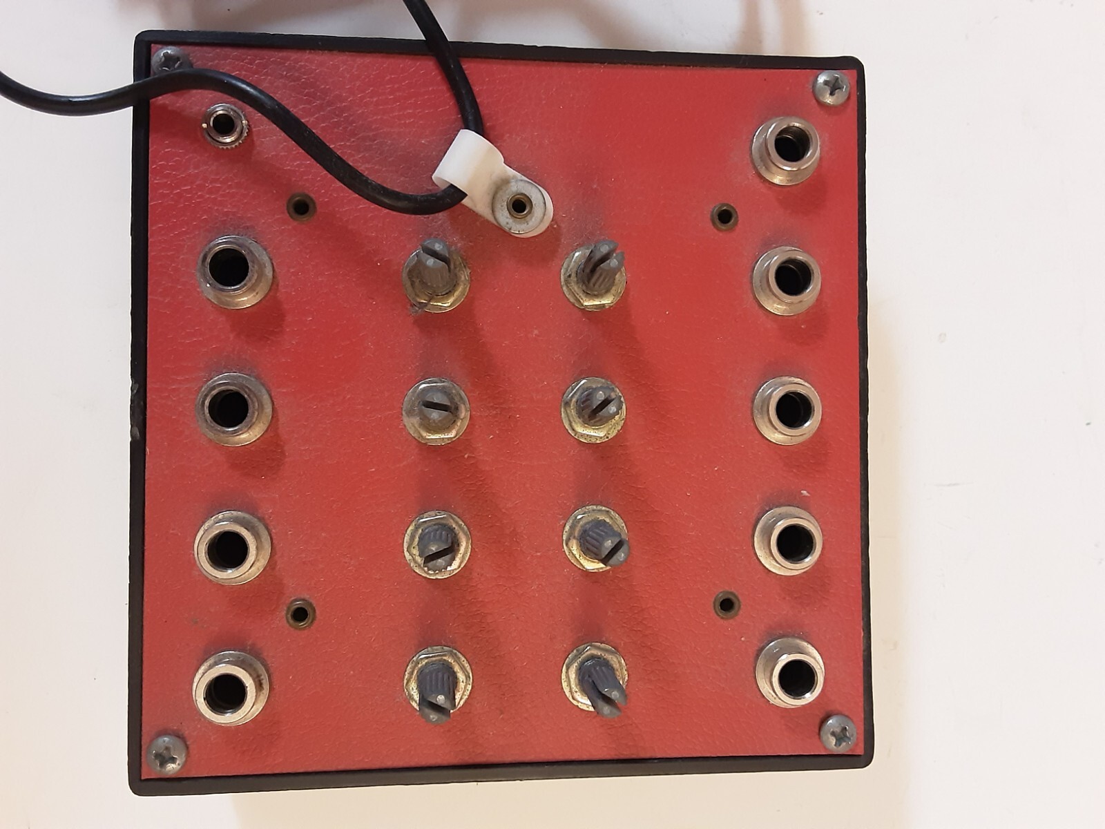 MPC Educational Systems Inc., Headset Distribution Box