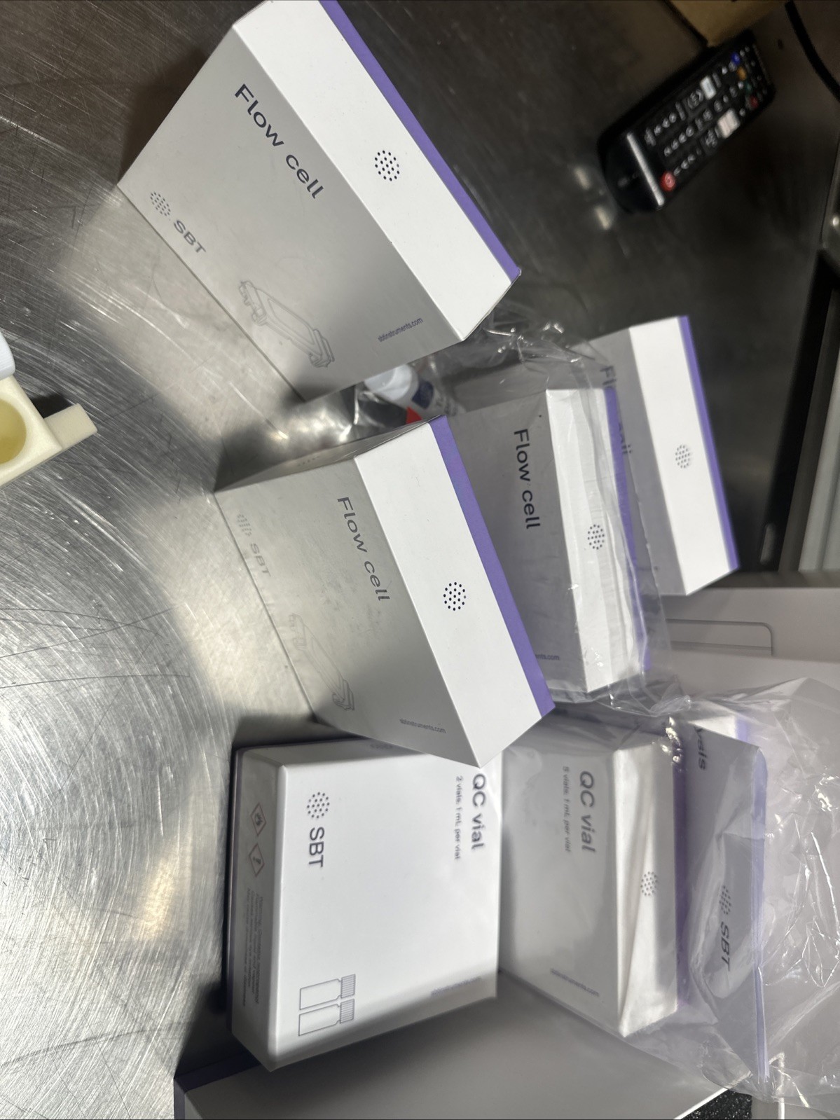 SBT BactoBox Cell Growth Instrument. SBT Instruments