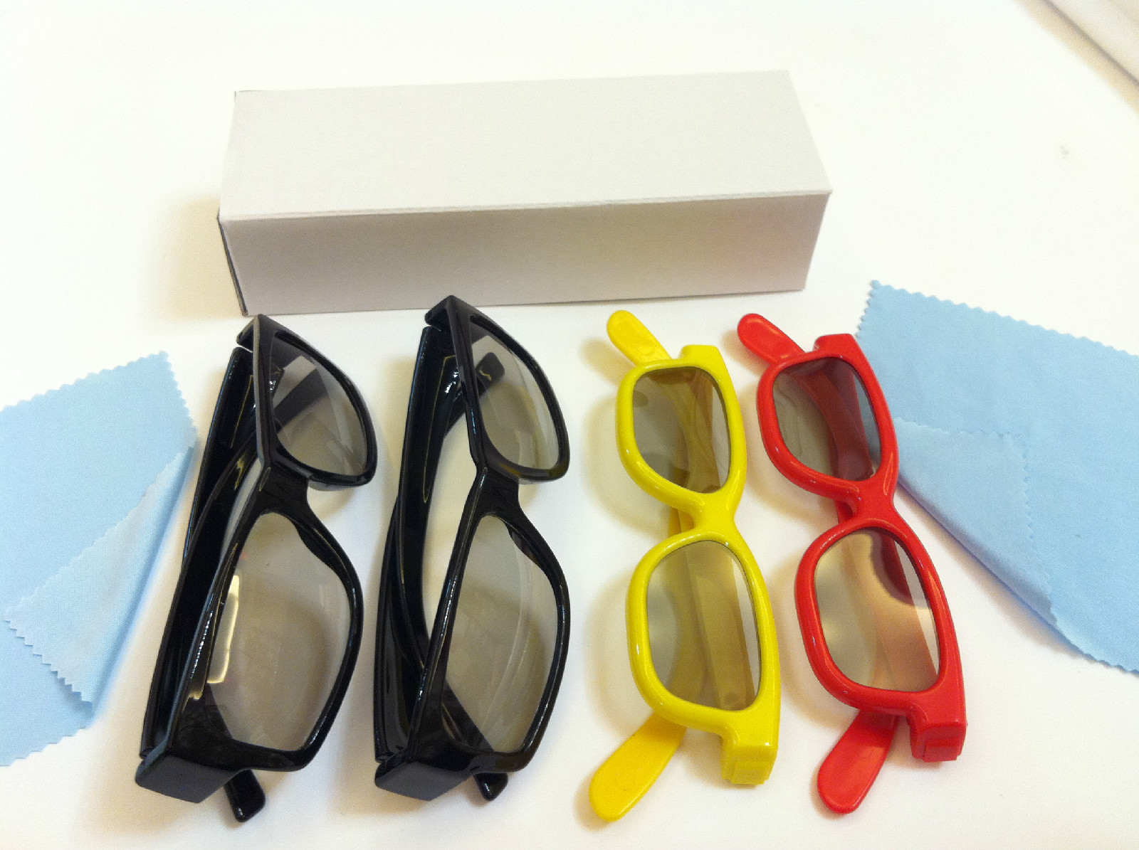 NEW Family Pack (2 Pairs adult+ 2 Pairs kids) Vizio Theater 3D Passive 3D Glass