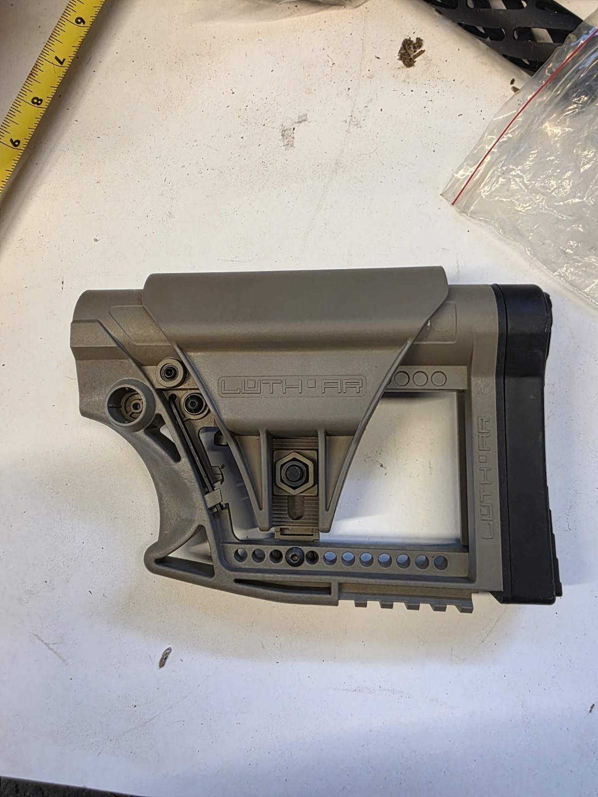 Luth A R Stock