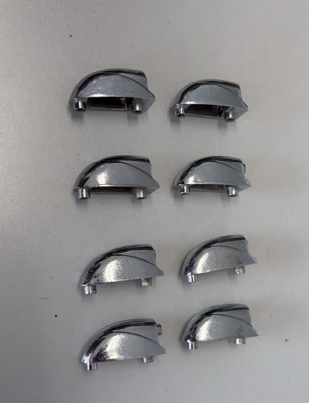 8-Vintage Gretsch Round-Badge Tom Lugs