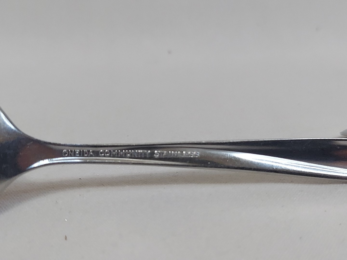 2 Oneida Community Atomic Twin Star Stainless Flatware Spoons EUC