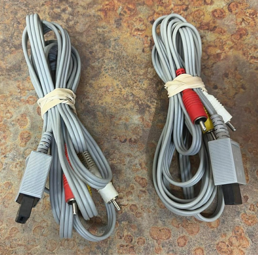 Original OEM Nintendo Wii & Wii U Audio Video AV Cable Cord Free Shipping US RCA