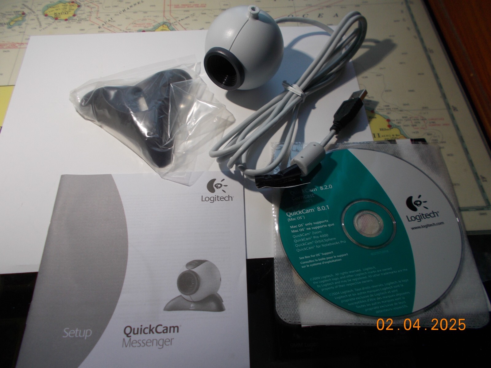 New Logitech QuickCam Messenger with Stand, QuickCam Software, Setup Booklet