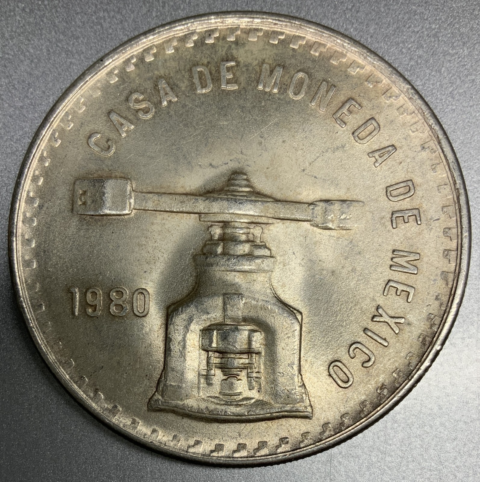 1980 Mexico Una Onza Silver- 33.625g. of .925 Silver Casa de Moneda Press - 4147