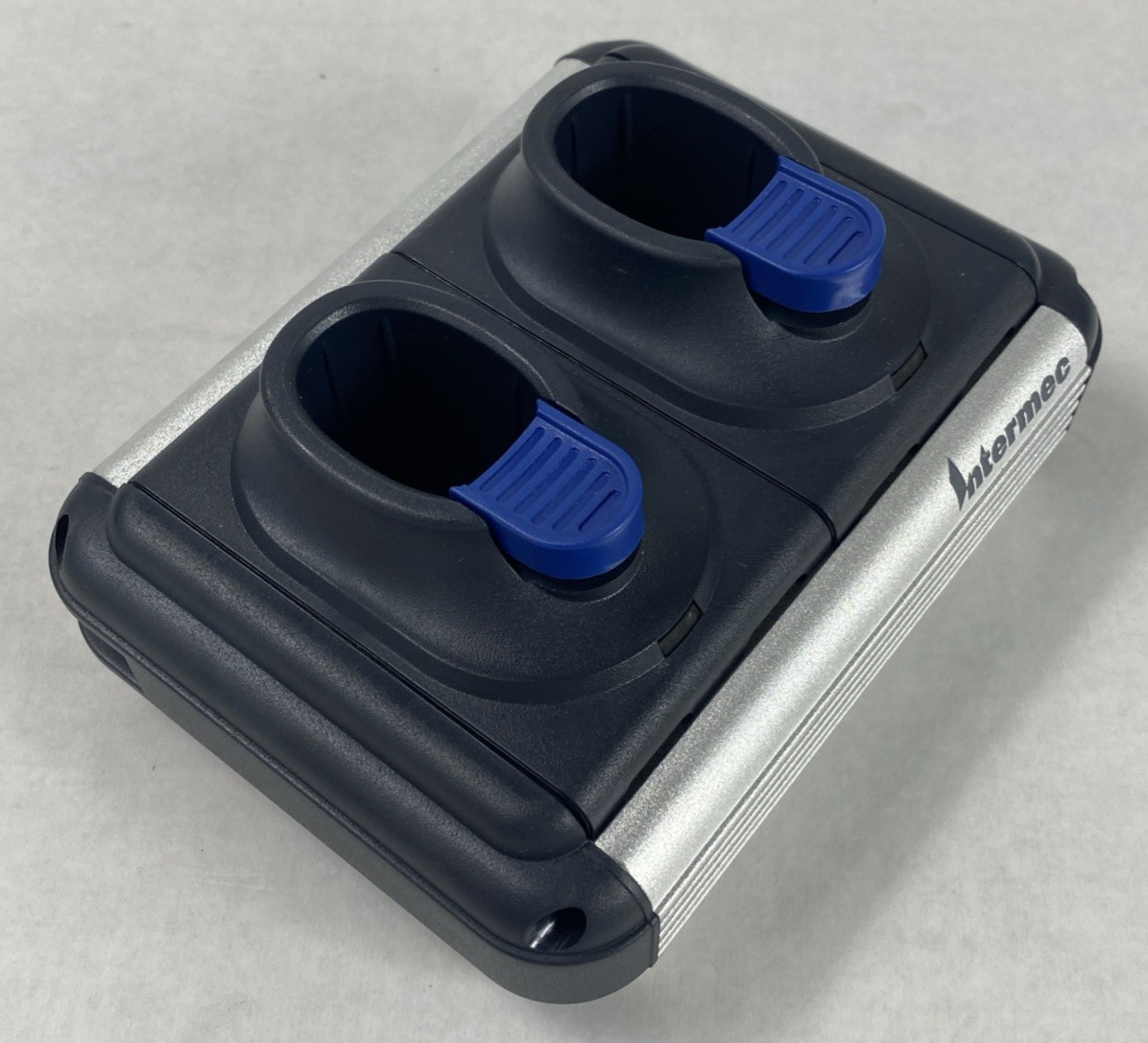 Intermec AC6 852-907-001 12V 1.2A 2-Bay Battery Charger No AC Adapter