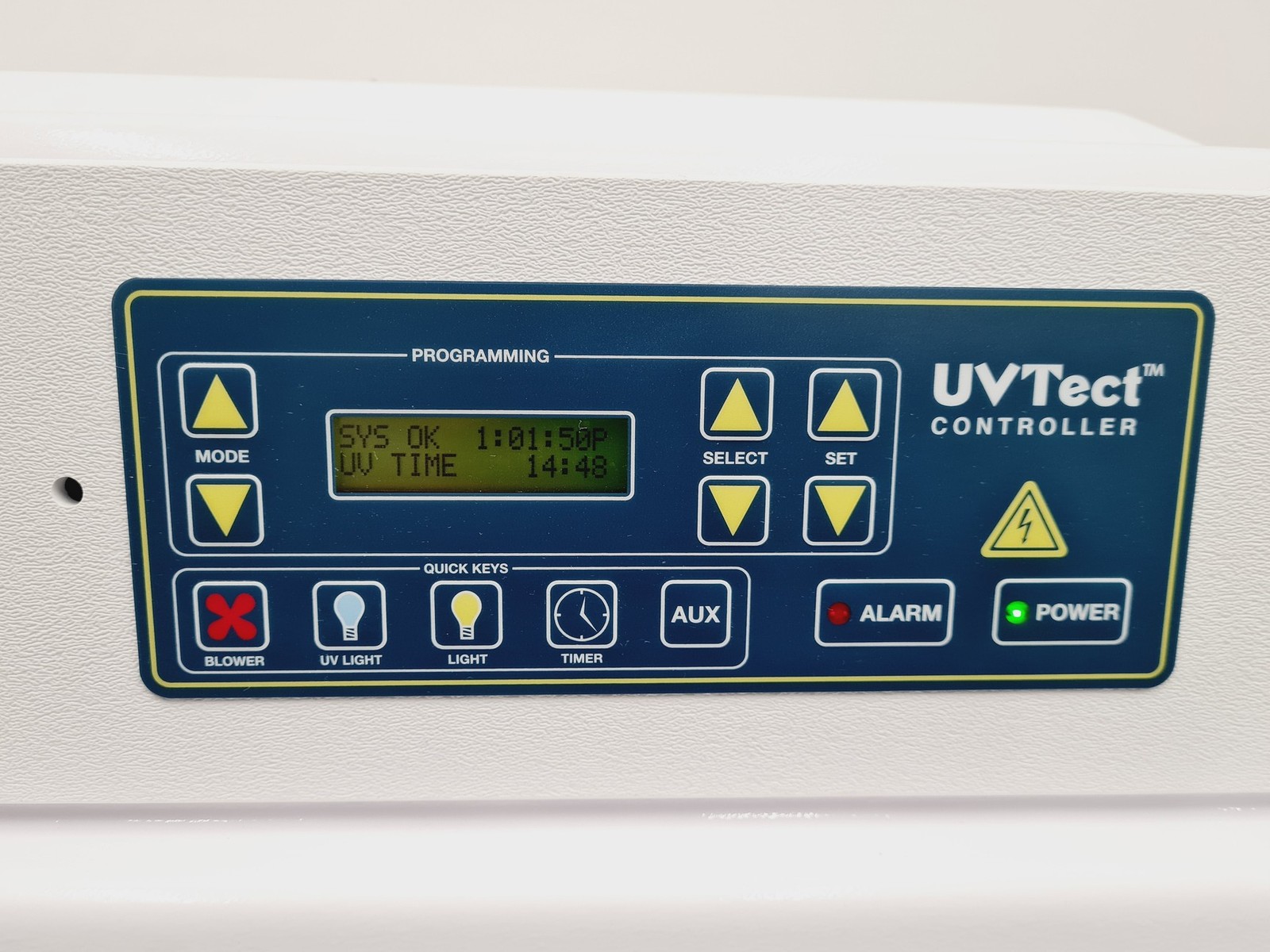 AirClean 600 AC648LFUVC-220 PCR Workstation Lab