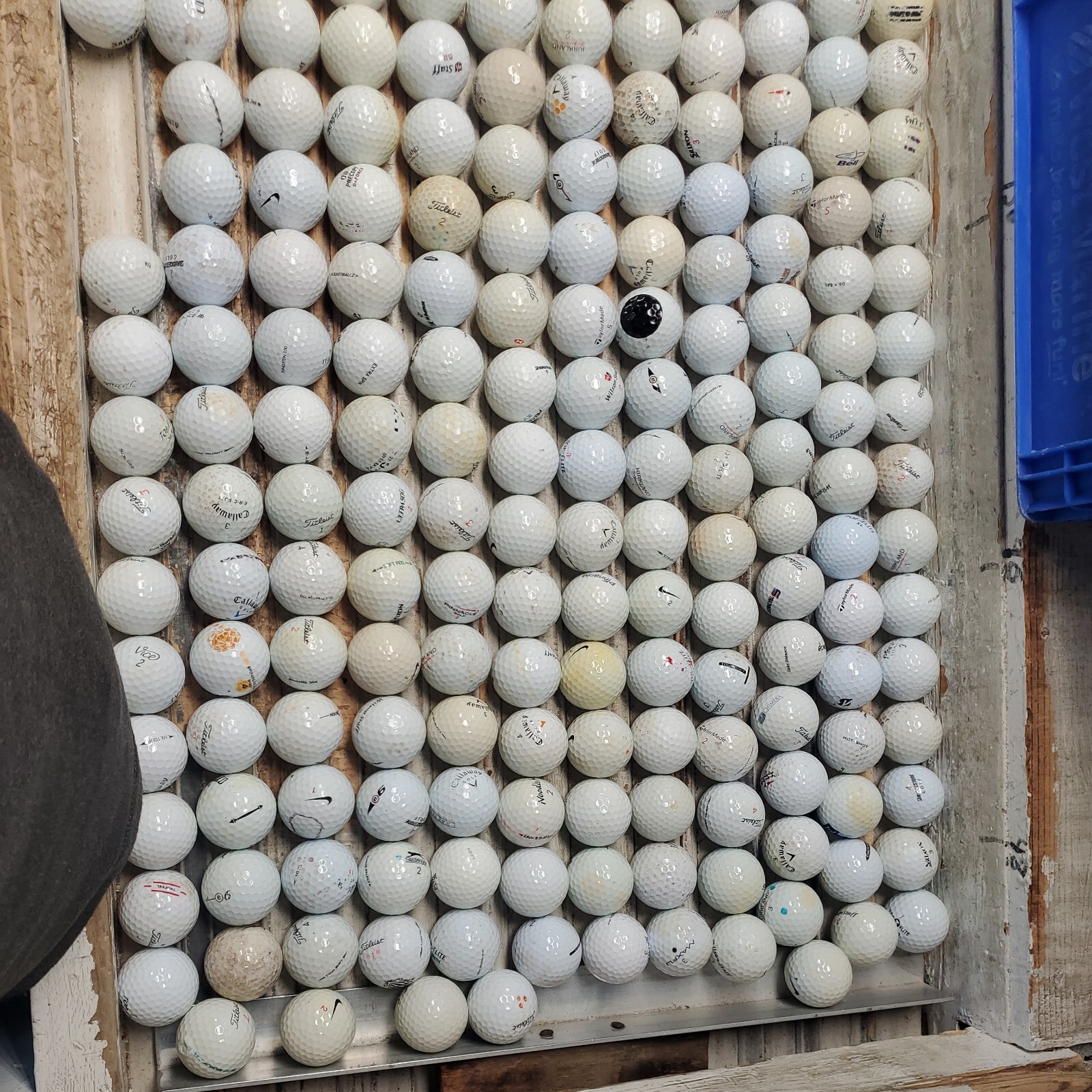 450 Hit-Away Range Practice Shag A/AA Used Golf Balls - Free shipping