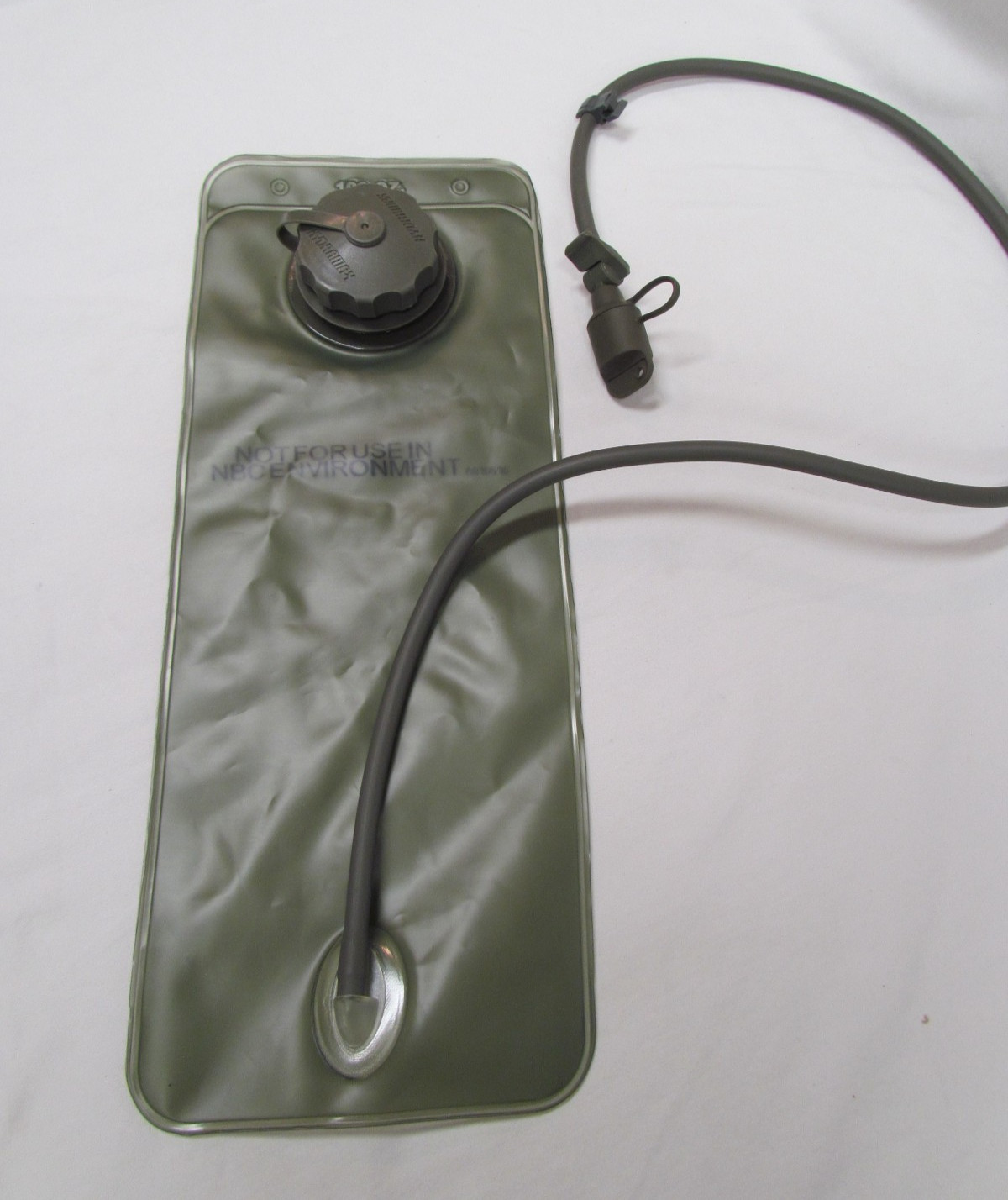 NEW  Hydramax Military Hydration Bladder 100oz A0 105 10 Green