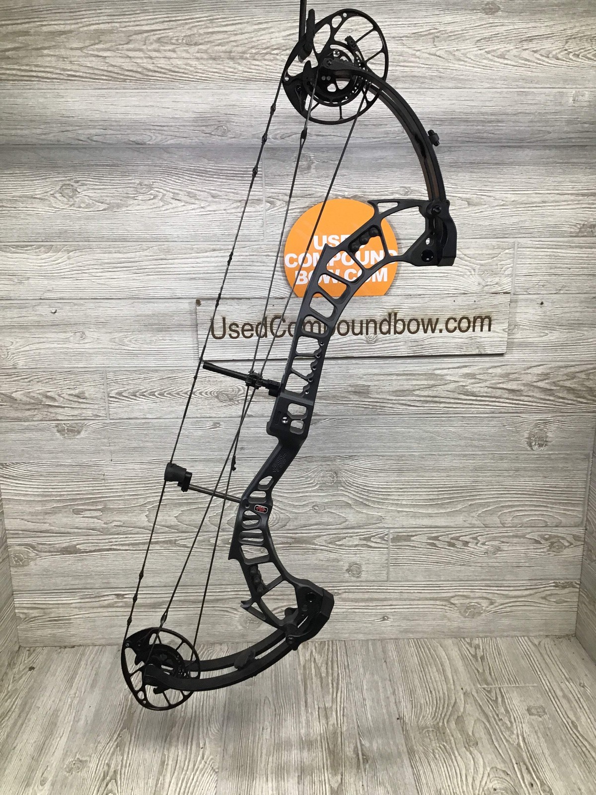 Used PSE Xpedite Right Handed 55-65# Gray