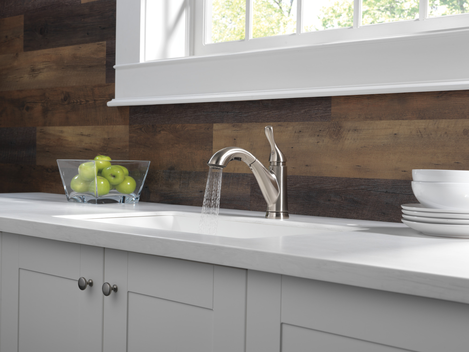 Delta Grant Pullout Kitchen Faucet Stainless-Certified Refurbished