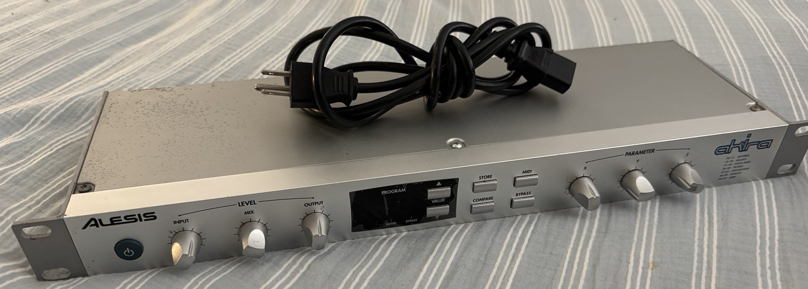 Alesis Akira Multi-fx ModFx - Multi Effects Processor