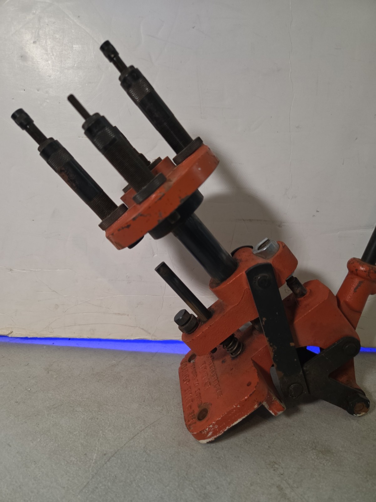 Vintage Lyman Tru-Line Junior Reloading Press W/ Posts - TESTED WORKS SEE NOTES