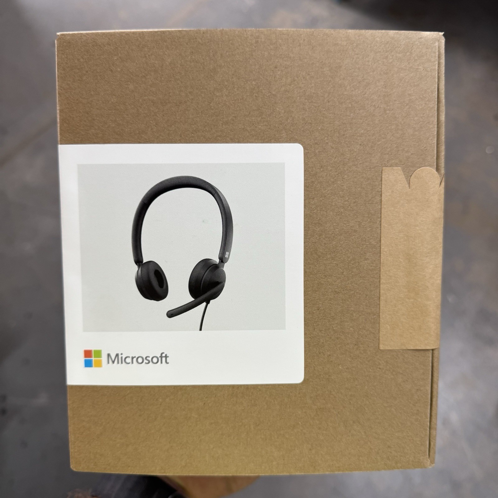 *NEW Microsoft 8JN-00001 Modern USB Headset - Stereo Wired On-ear Binaural Noise