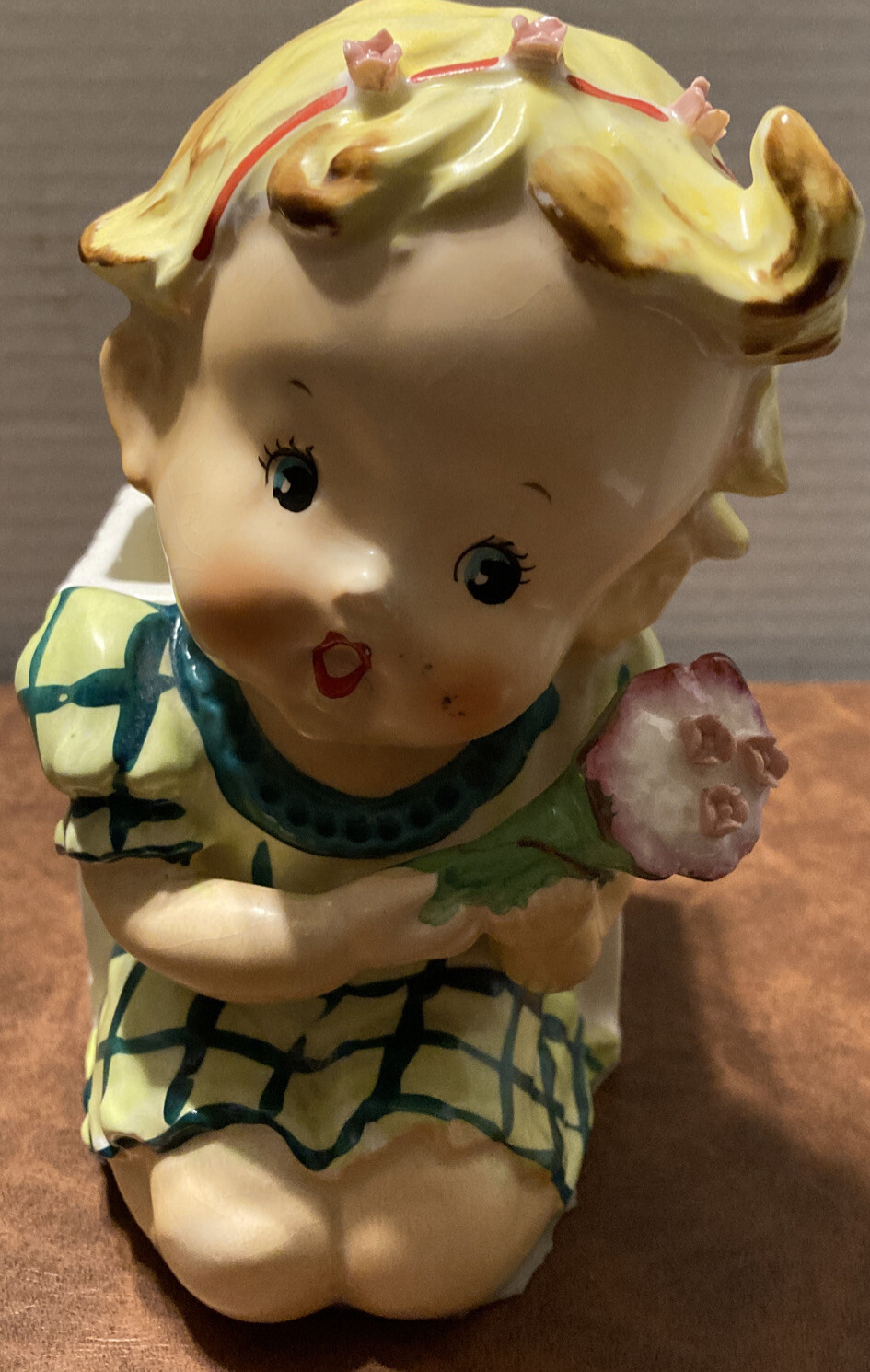 Vintage Ceramic Little Girl With Bouqet Of Flowers Planter