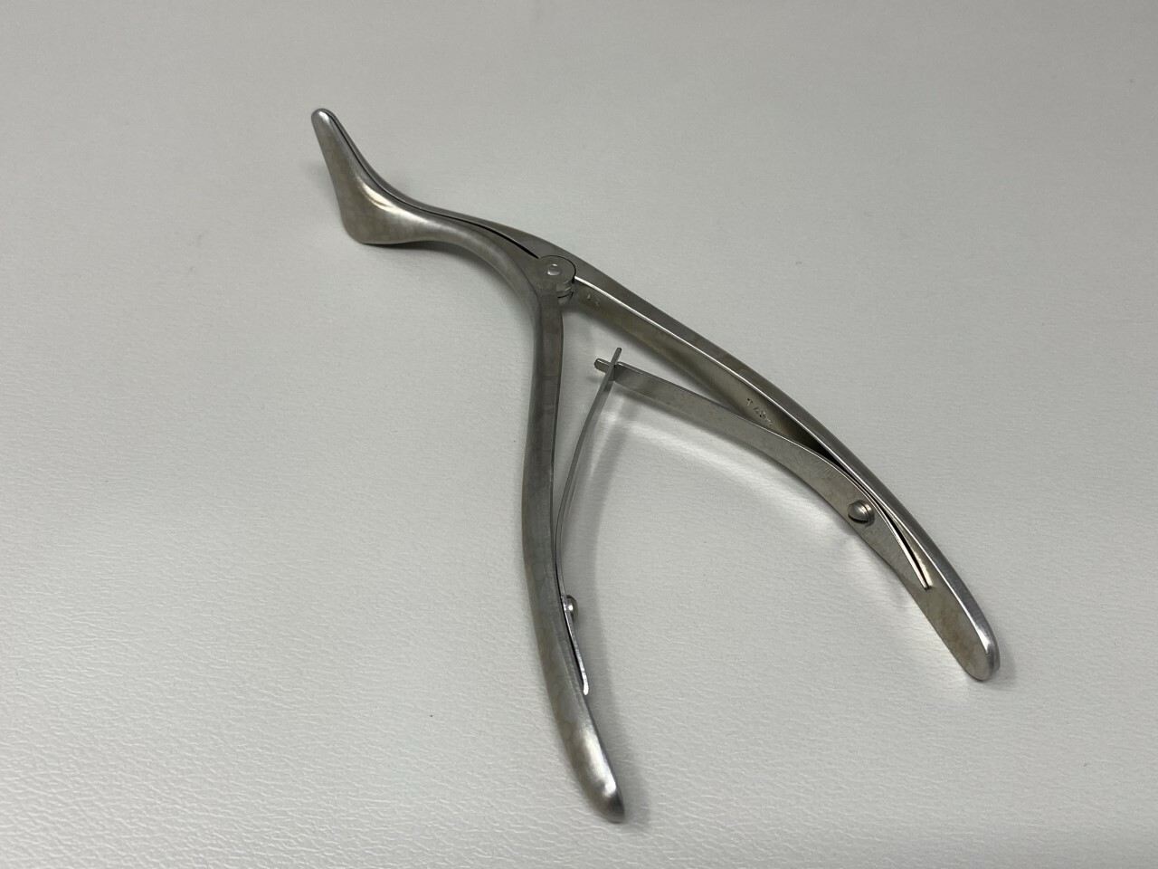 V Mueller RH50 Nasal Speculum Beckman-Colver 5.75"