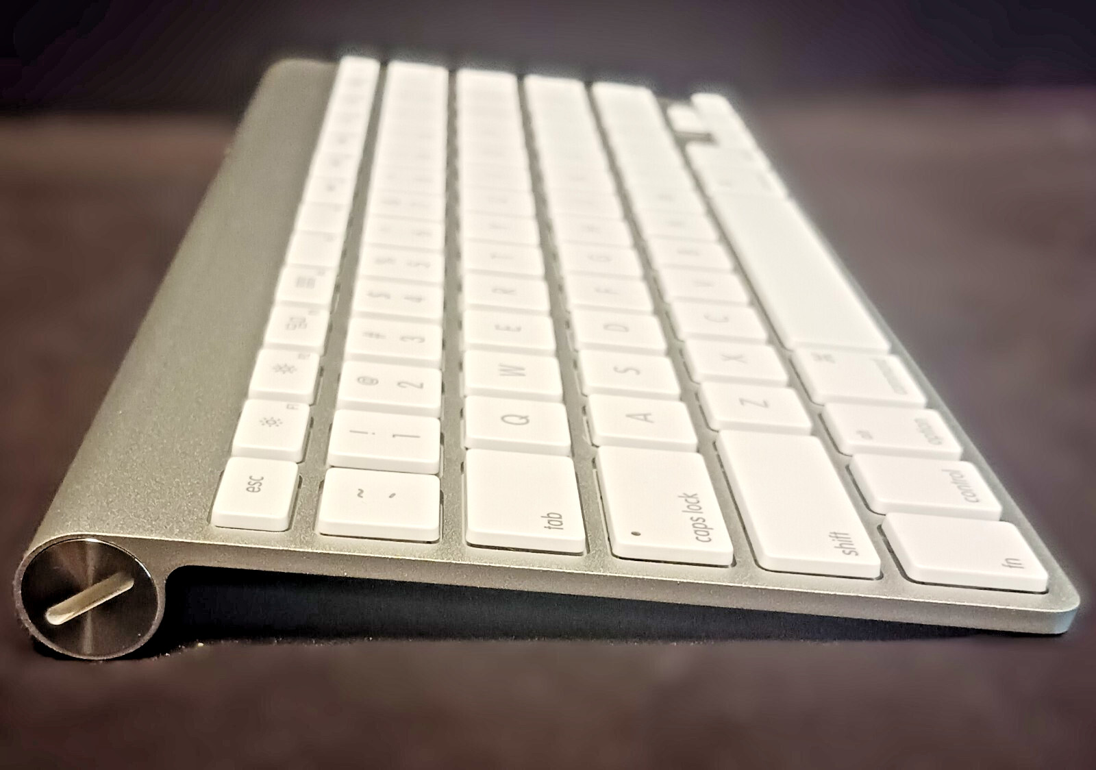APPLE A1314 Pre-Owned Wireless Keyboard - MC184LL/B- 2009