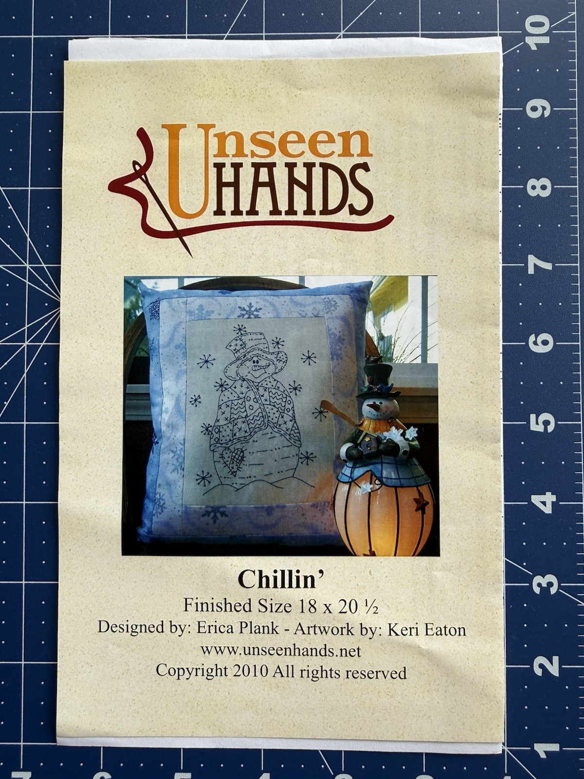 Unseen Hands "Chillin'" Snowman 2010 Pattern by Erica Plank & Keri Eaton UC