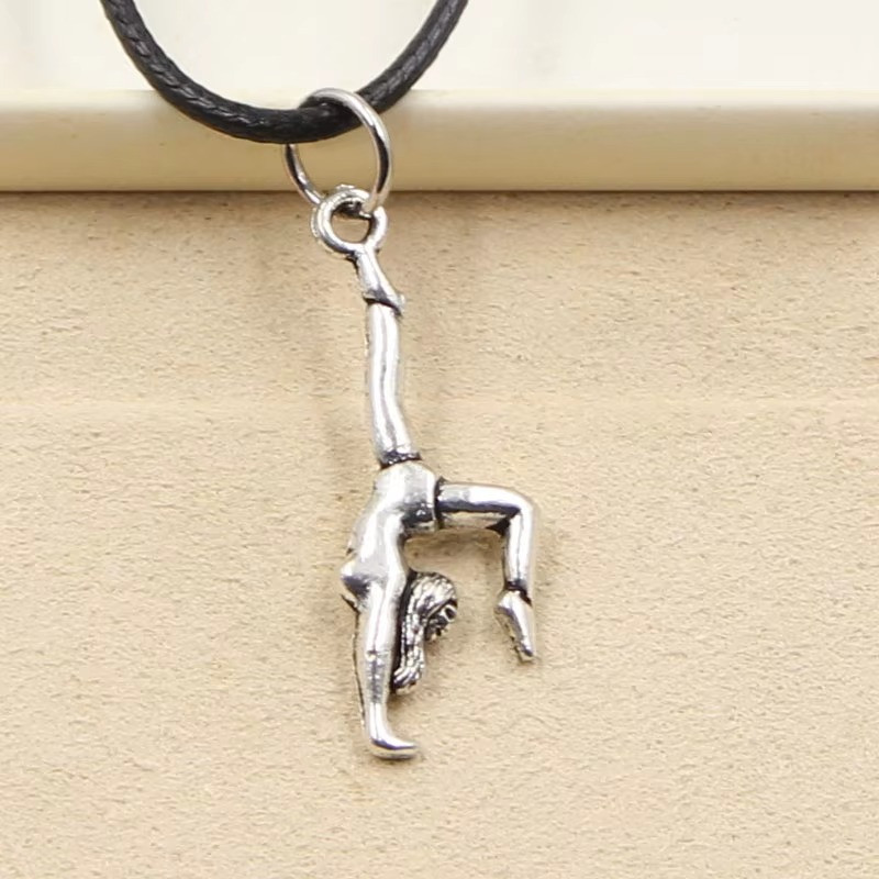 Fashion Pendant Sporter Necklace Charm Black Leather Factory Handmade Jewelry