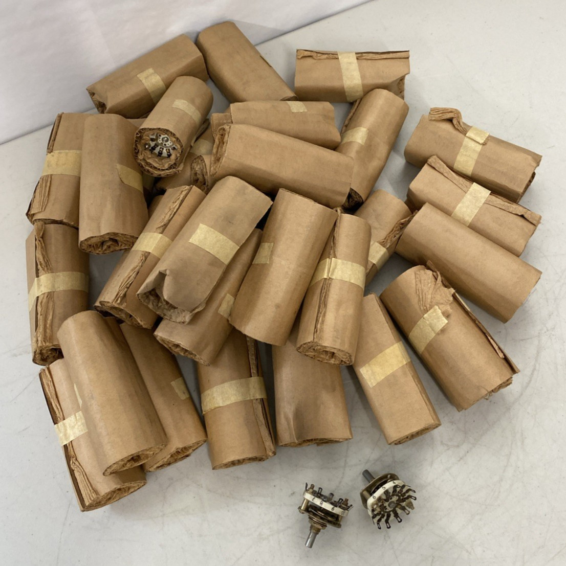 Lot 60 + Oak 5-17744-565 Position Rotary switch Electroswitch #249 Ceramic