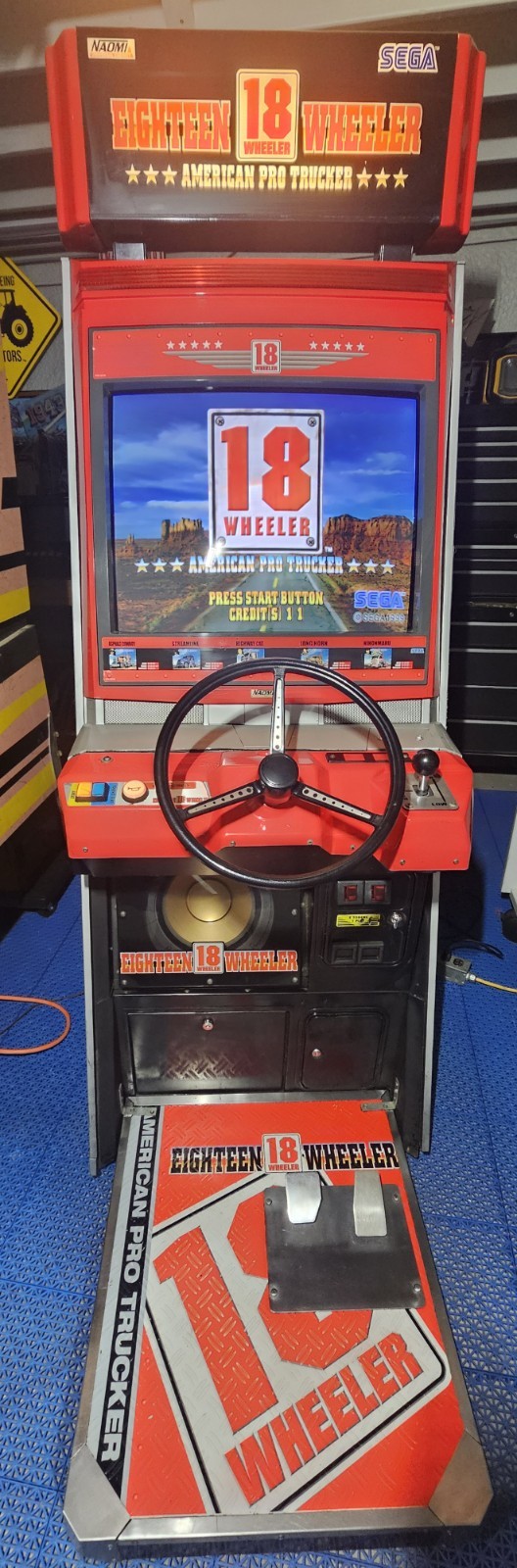 Sega 18 Wheeler Arcade- American Pro Trucker Stand Up