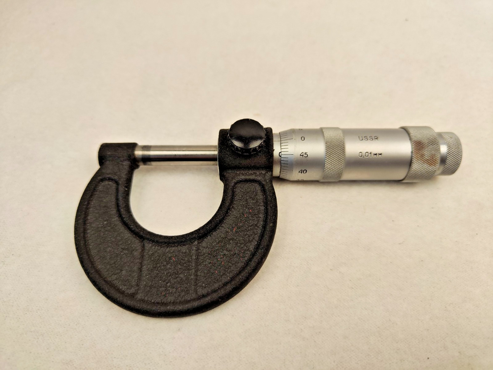 1978 Soviet smooth micrometer (type MK) with a measuring range of 0–25 mm.