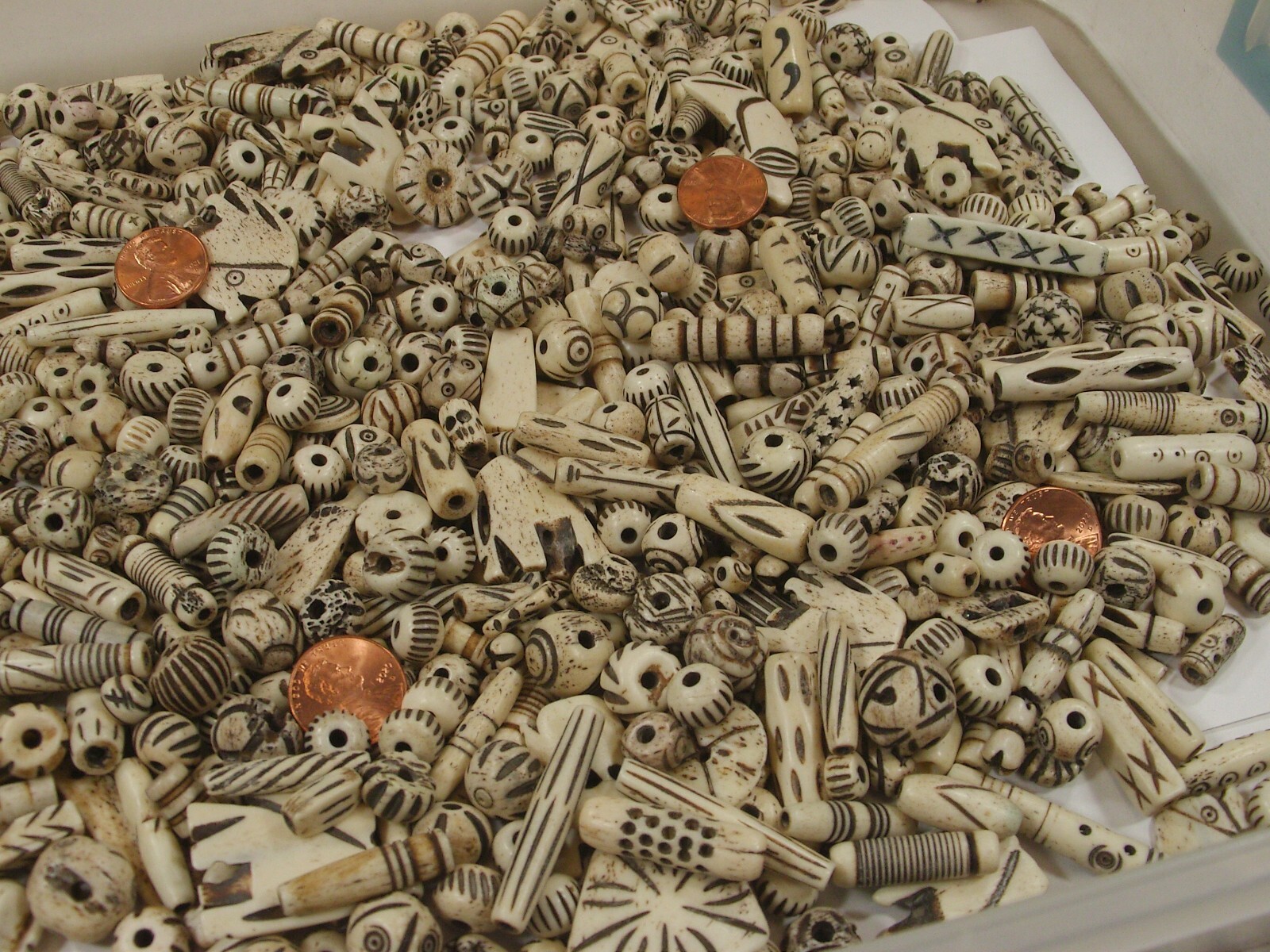 4 Pounds Assorted Water Buffalo Bone Beads / Scrap Pieces / Left Overs Bulk (Z5)