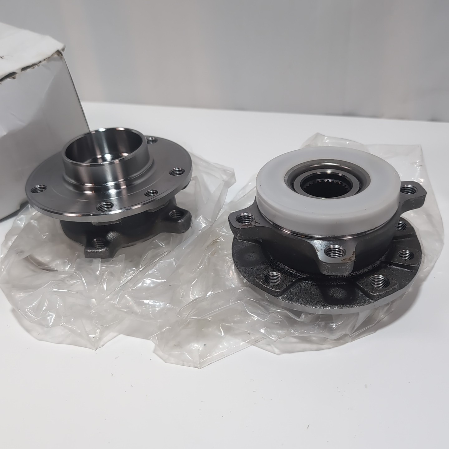 Pair 513349 Front Wheel Bearing Hub Assembly Compatible with 2014-2023 Jeep