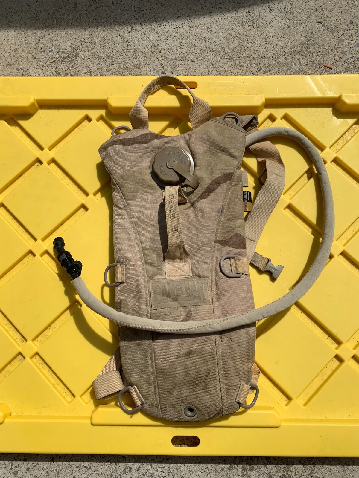 DCU USGI Camelbak Thermobak 2L Old Gen Hydration Pack w/ Bladder & Hose, GWOT