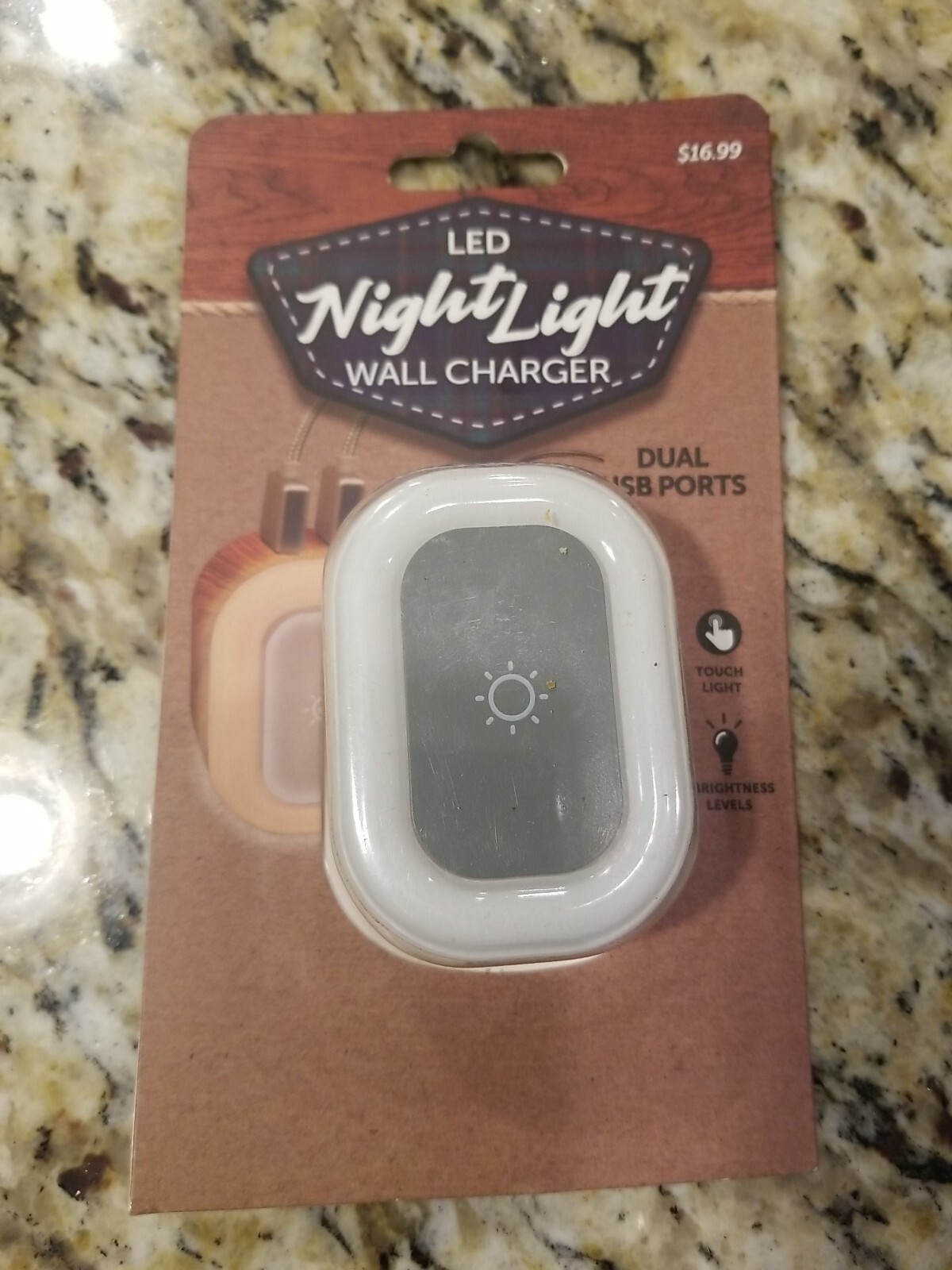 LED Night Light USB Wall Charger Dual Output 2.10A three light levels