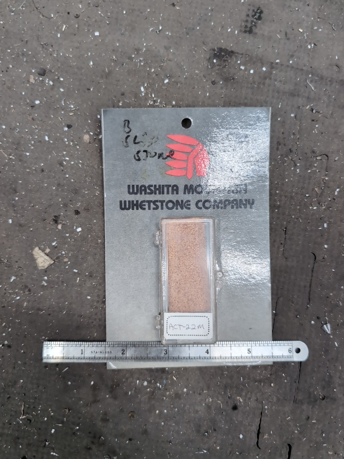 NOS washita mountain whetstone company act-22m red slip 2 1/4" x 1" x 1/4"
