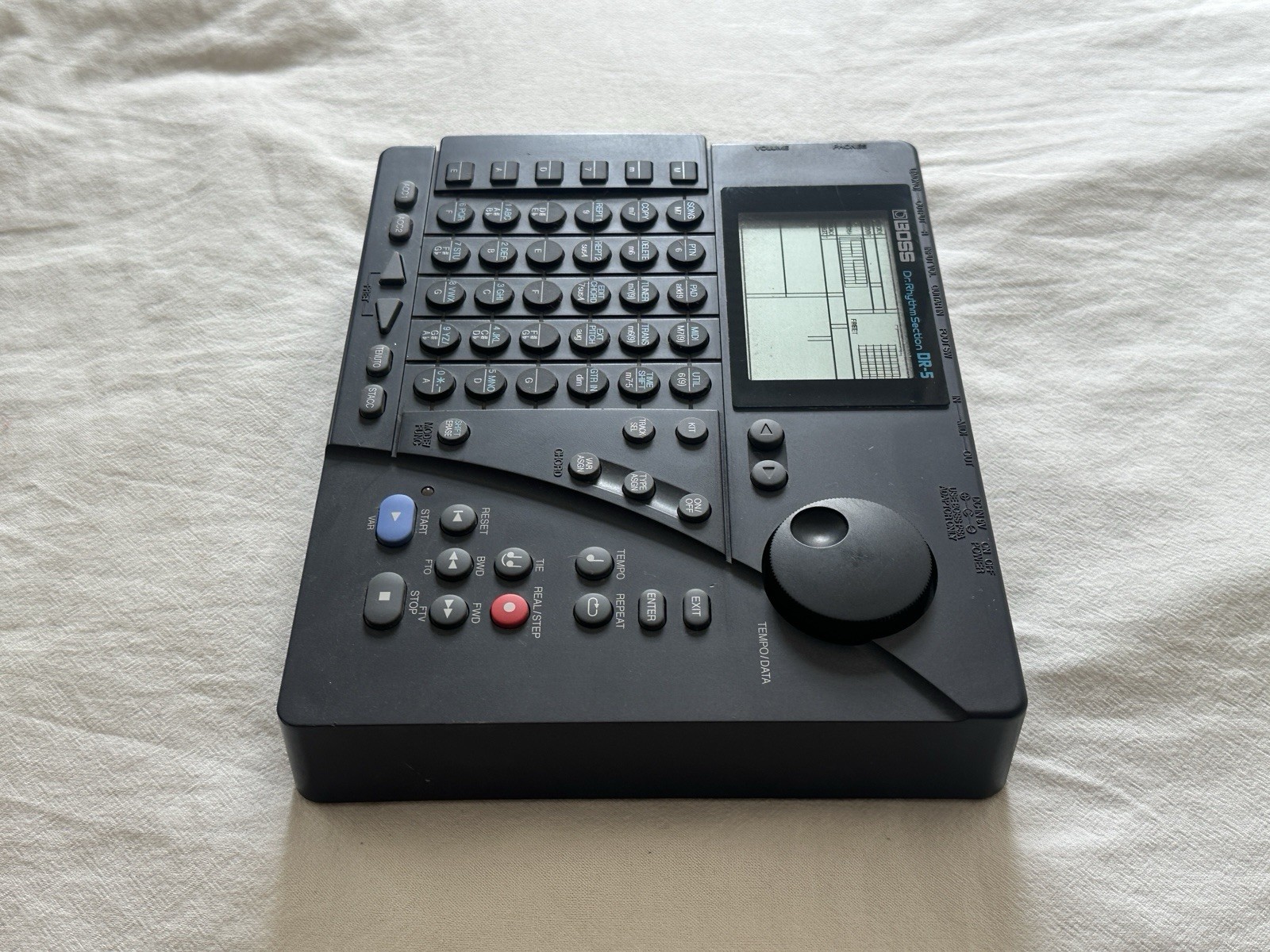 BOSS Dr. Rhythm DR-5 Tabletop Sampler Sequencer Battery Powered MIDI Black