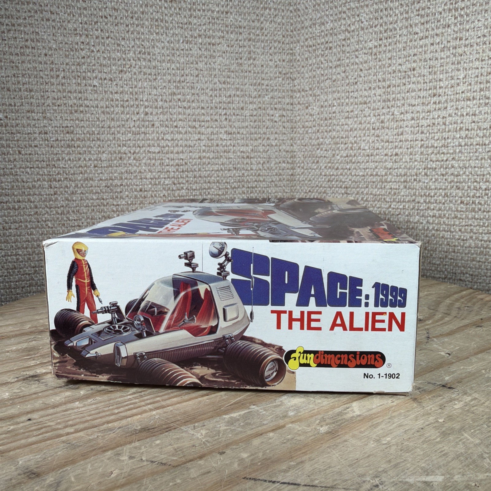 MPC Space 1999 "The Alien" Moon Rover Model Kit 1/25