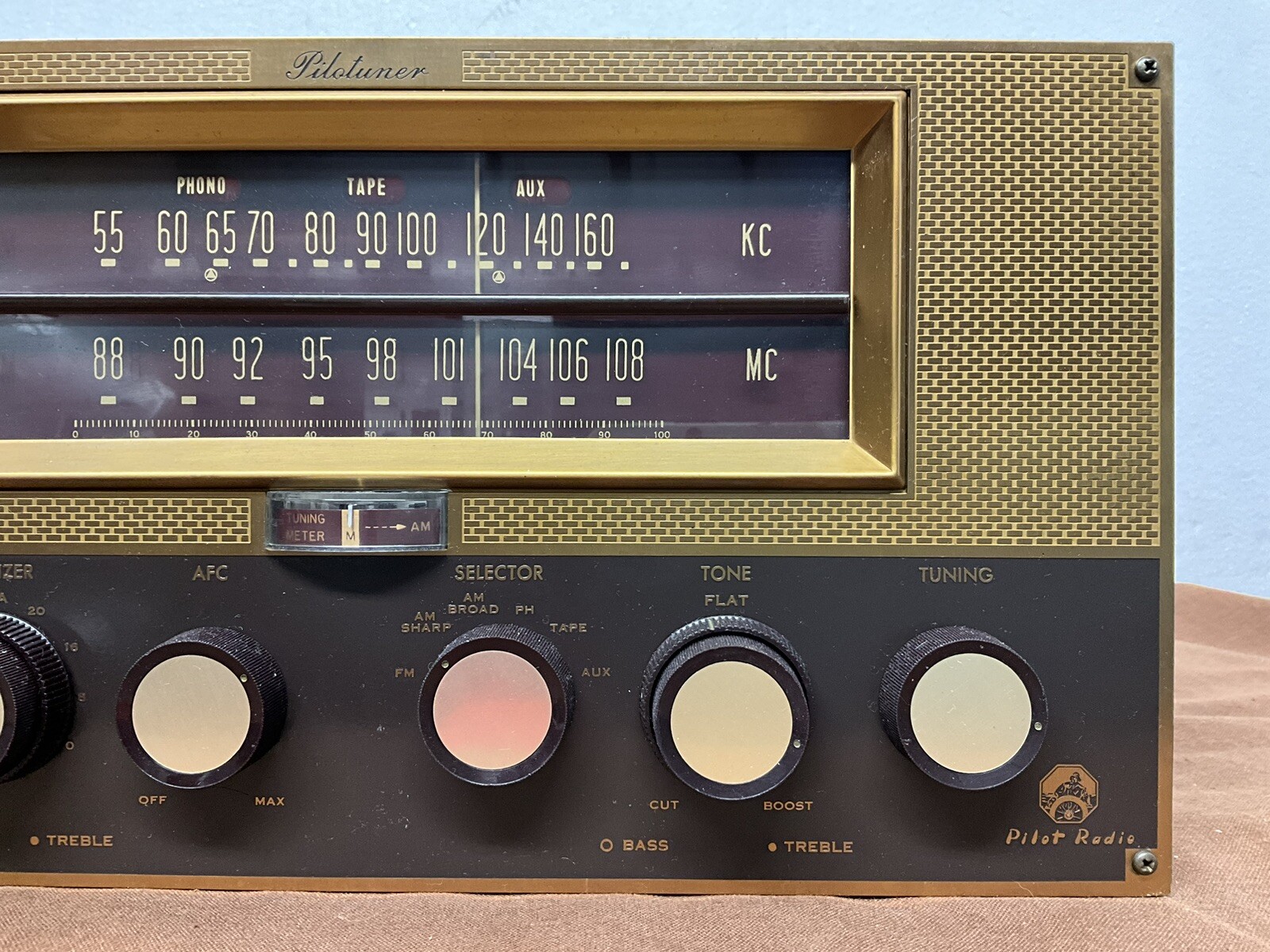 Pilotuner AM-FM Tuner Model AF-860