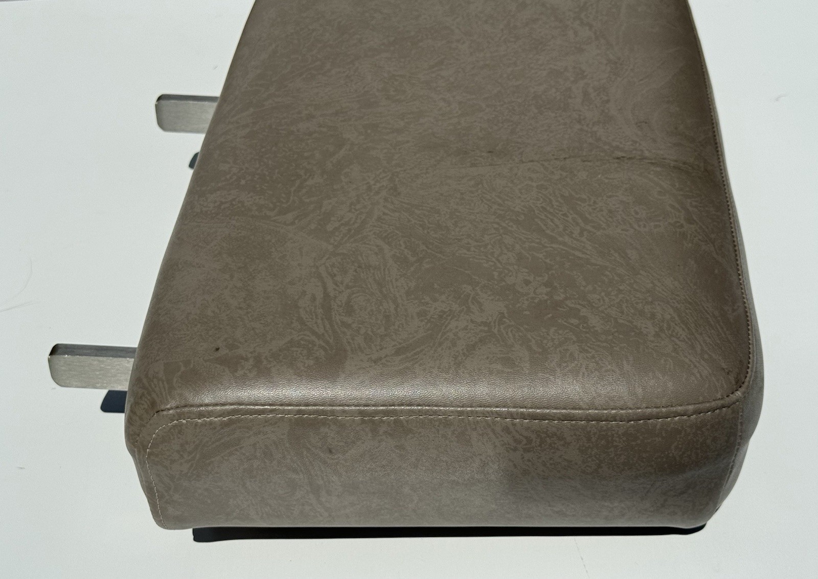 ⭕️ MIDMARK RITTER 75 EVOLUTION LEG SUPPORT FOOT SECTION CUSHION ASSEMBLY BEIGE