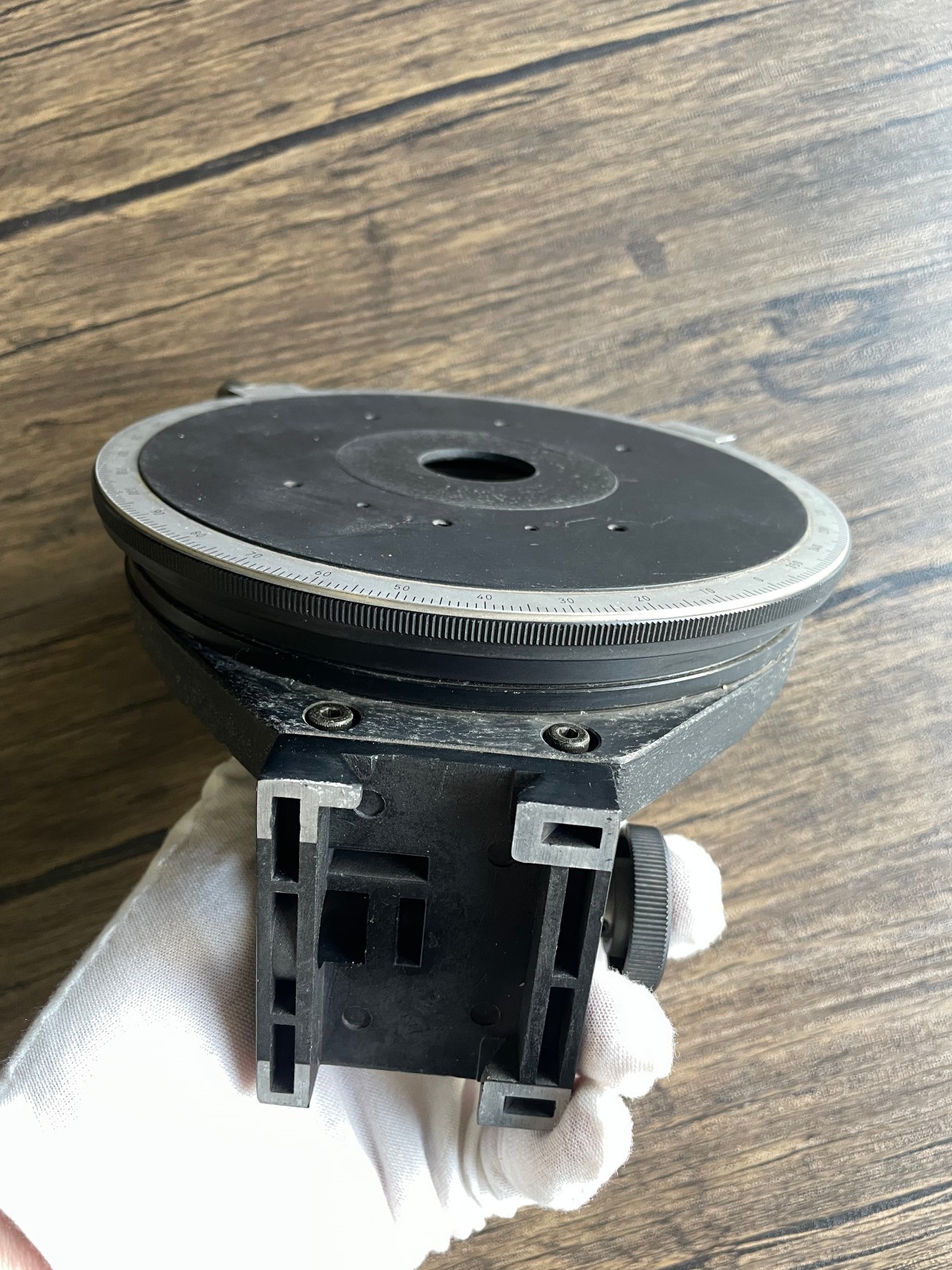 Nikon OPTIPHOT-POL Microscope rotating table With bracket stage