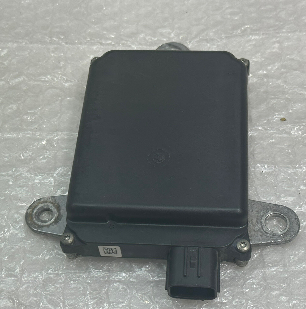 2015 - 2017 Lexus NX300h NX200t OEM Blind spot Radar Sensor Module 88162-0W170