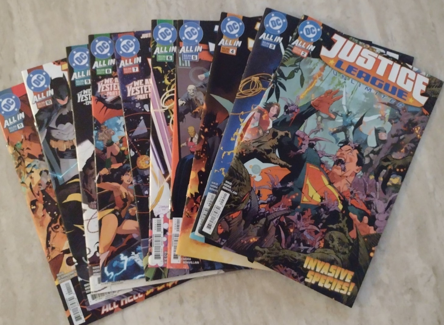 JUSTICE LEAGUE UNLIMITED VOLUME 2 MULTIPLE ISSUES/COVERS AVAILABLE!