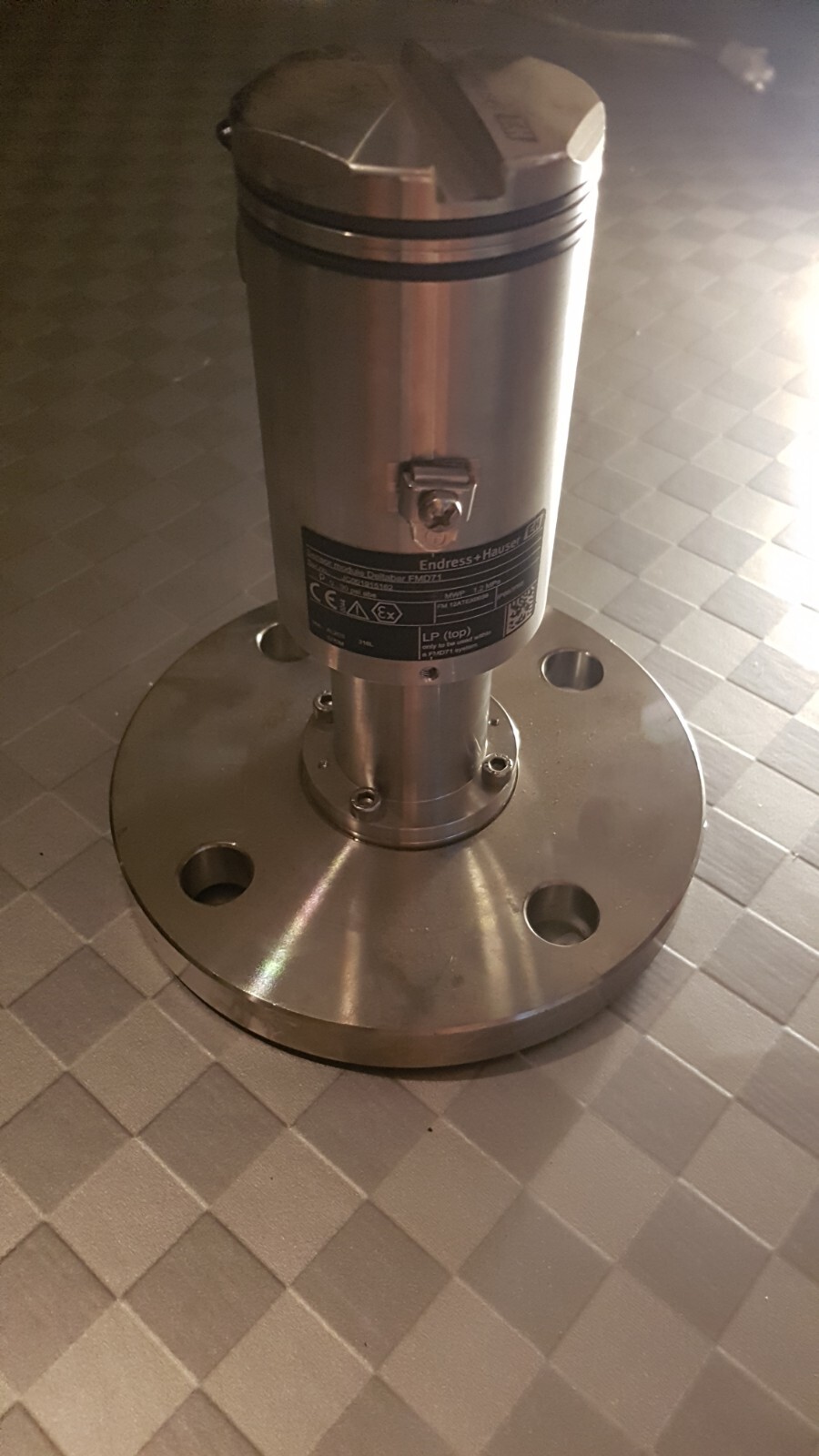 Endress Hauser Electronic Differential Pressure System Delta Bar FMD71