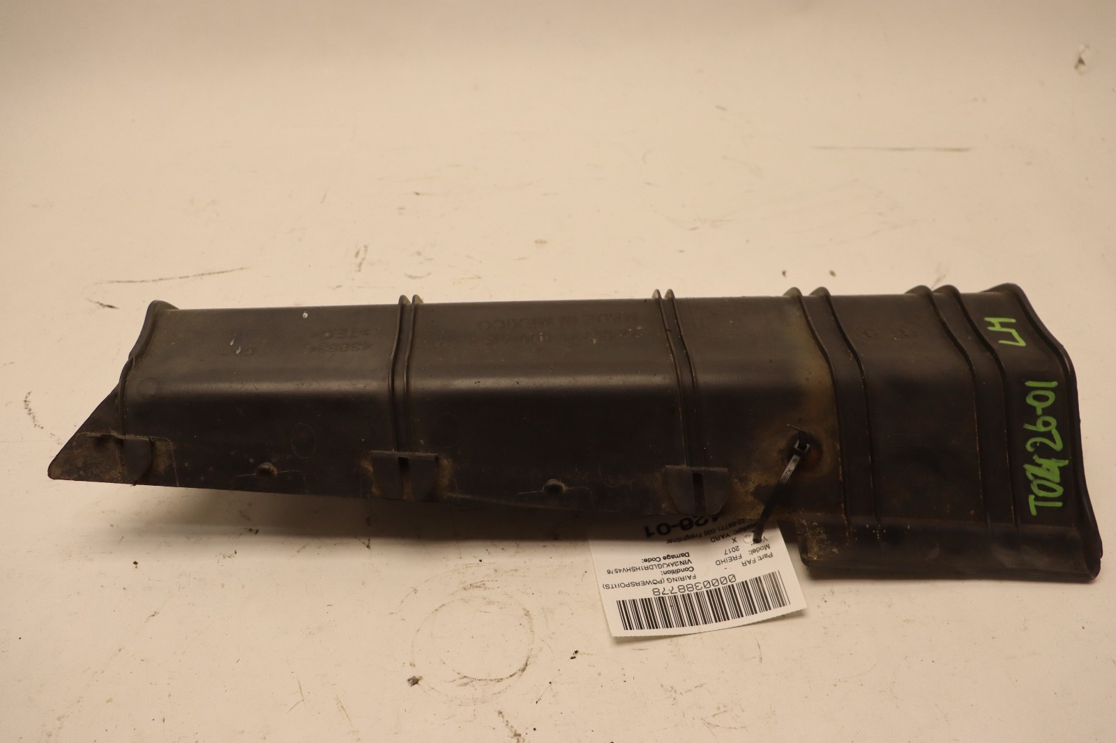 2008-2017 FREIGHTLINER CASCADIA 125 LEFT DRIVER SIDE SLEEPER FILLER PANEL OEM