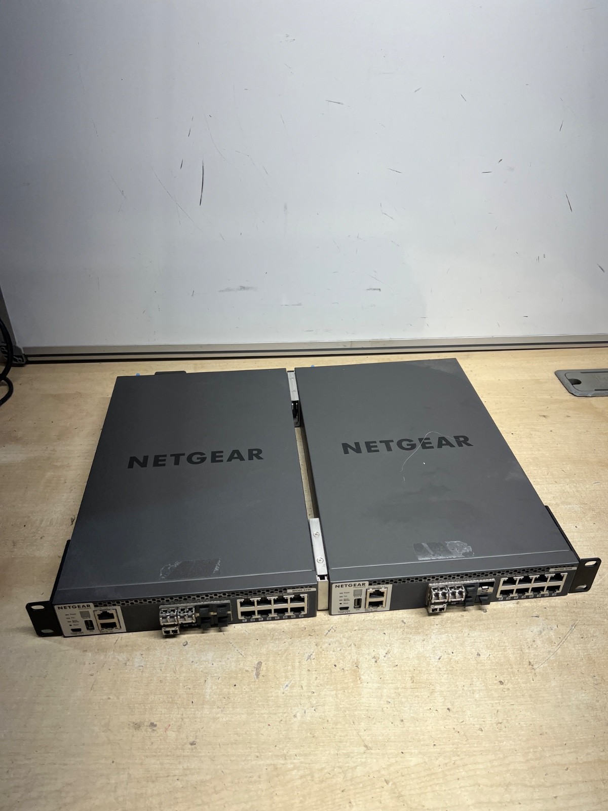 NetGear ProSafe M4300-8X8F 8 Port Copper & 3 Port Fibre Managed Switch - AP568Z