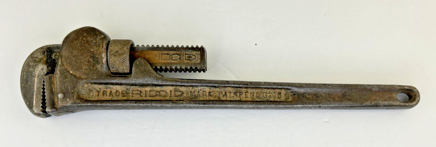 VintagRigid 18" Heavy Duty Pipe Wrench The Ridge Tool Co  Ohio USA Vintage